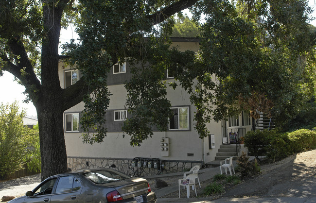 2283 Cuadra Ct in Pinole, CA - Foto de edificio - Building Photo