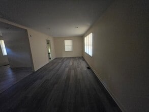 3985 Roxbury Rd in Jackson, MS - Building Photo - Building Photo