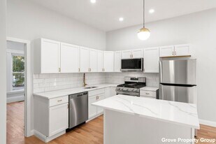 531 E 5th St, Unit 1 in Boston, MA - Building Photo