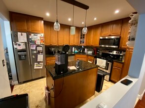 850 S Lorraine Rd in Wheaton, IL - Building Photo - Building Photo