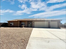 8561 E Posse Cir in Prescott Valley, AZ - Building Photo