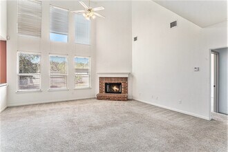 2635 Lakehills St in San Antonio, TX - Building Photo - Building Photo