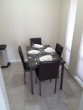 746 Oakmont Ave, Unit 706 in Las Vegas, NV - Foto de edificio - Building Photo