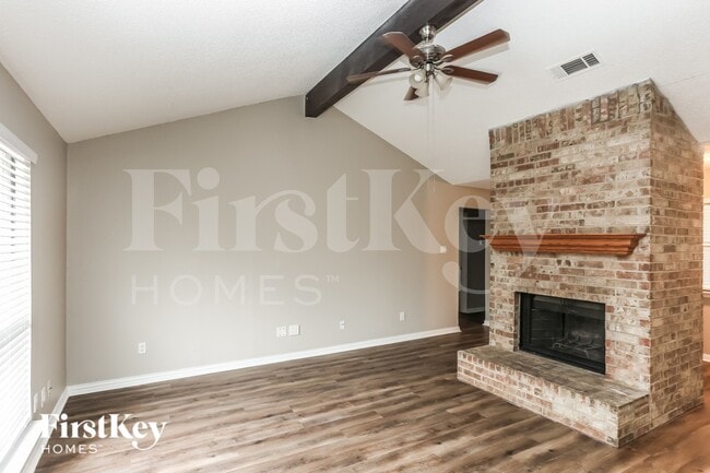 231 Myrtle Dr in Arlington, TX - Building Photo - Building Photo