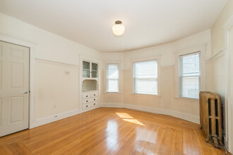 35 Champney St, Unit 1 in Boston, MA - Building Photo - Building Photo