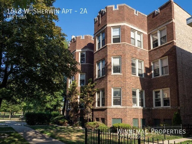 property at 1648 W Sherwin Ave
