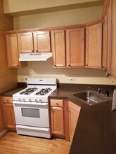 1746 W Nelson St, Unit 1746 W Nelson Apt #1 in Chicago, IL - Building Photo - Building Photo