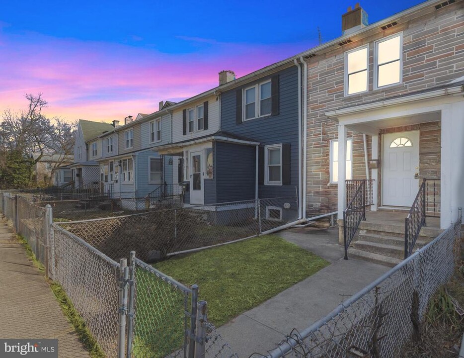 6547 Parnell Ave in Baltimore, MD - Foto de edificio
