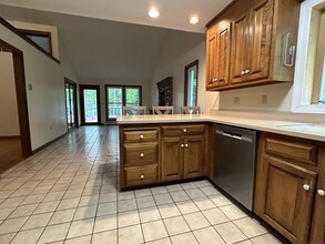 286 N Bridebrook Rd in East Lyme, CT - Building Photo - Building Photo