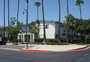 1529 Calle Del Sol Apartments