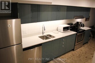 445 Ontario St in Toronto, ON - Building Photo - Building Photo