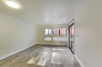 1421 38th Ave in Oakland, CA - Building Photo - Building Photo