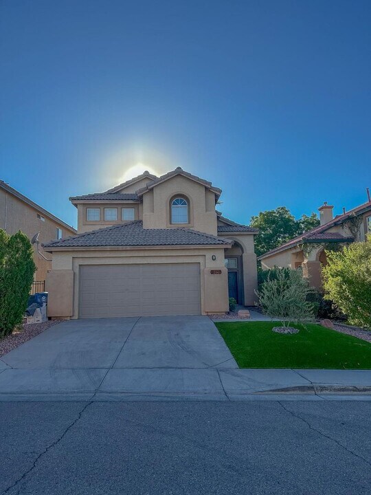 8321 Montgomery St in Las Vegas, NV - Building Photo