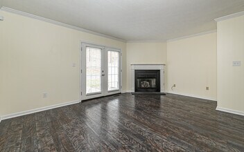 417 Ten Point Ln in Cranberry Township, PA - Foto de edificio - Building Photo