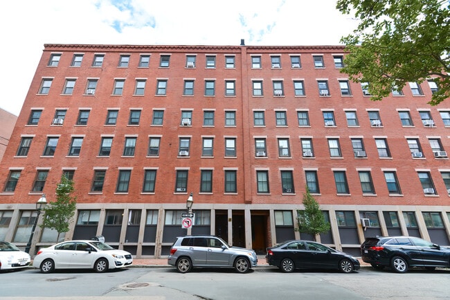 99 Fulton St, Unit 5-3 in Boston, MA - Foto de edificio - Building Photo