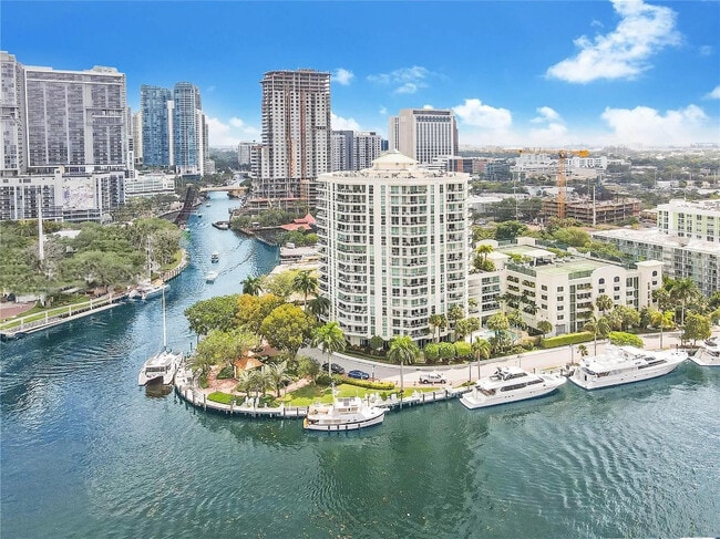 property at 401 SW 4th Ave