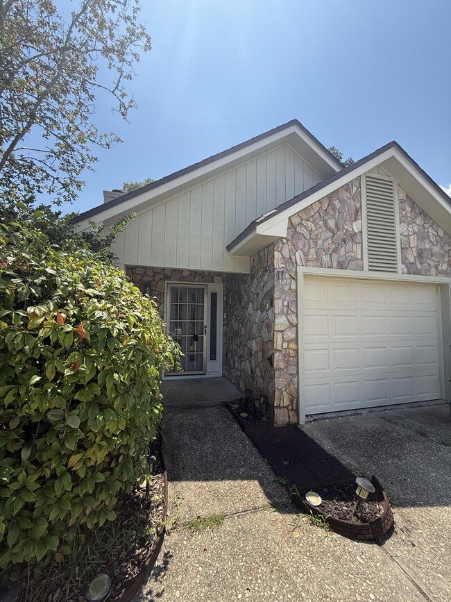 property at 1305 Ariel Ct
