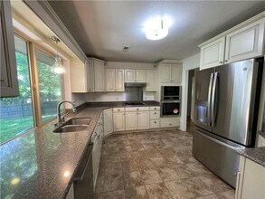 202 Lake Rd in Springdale, AR - Building Photo - Building Photo