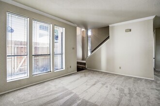 1881 Bering Dr in Houston, TX - Building Photo - Building Photo