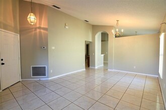 2086 Carpathian Dr in Apopka, FL - Building Photo - Building Photo