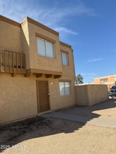 4041 S 44th Way in Phoenix, AZ - Building Photo - Building Photo