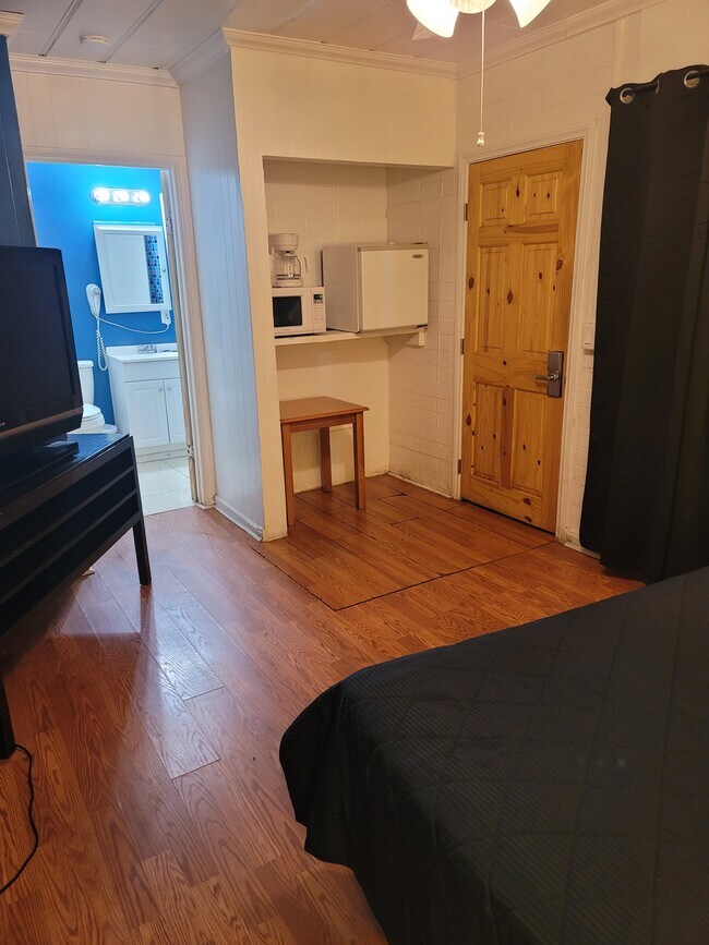 135 Avenida Algodon Apartments and Nearby San Clemente Apartments For