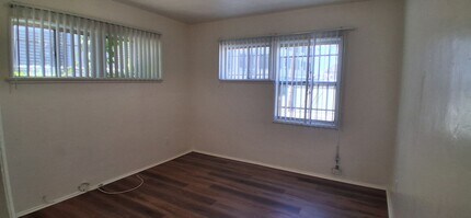 847 E 78th St in Los Angeles, CA - Building Photo - Building Photo