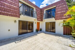 3681 SW Sunset Trace Cir in Palm City, FL - Building Photo