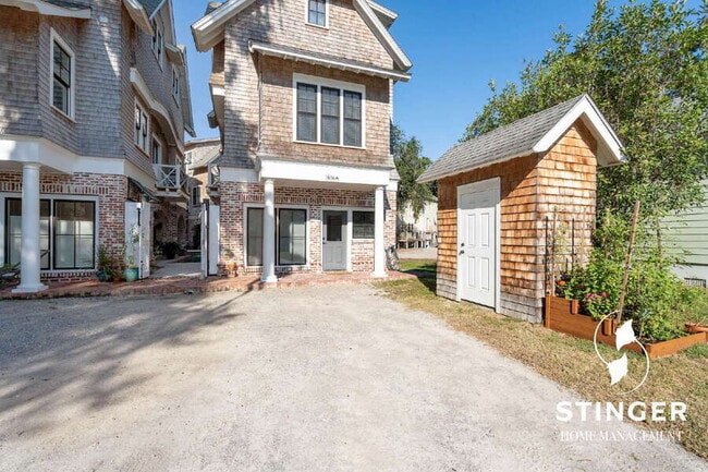 property at 1616 Paris Ave W