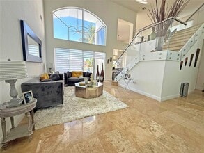 18560 SW 44th St in Miramar, FL - Building Photo - Building Photo