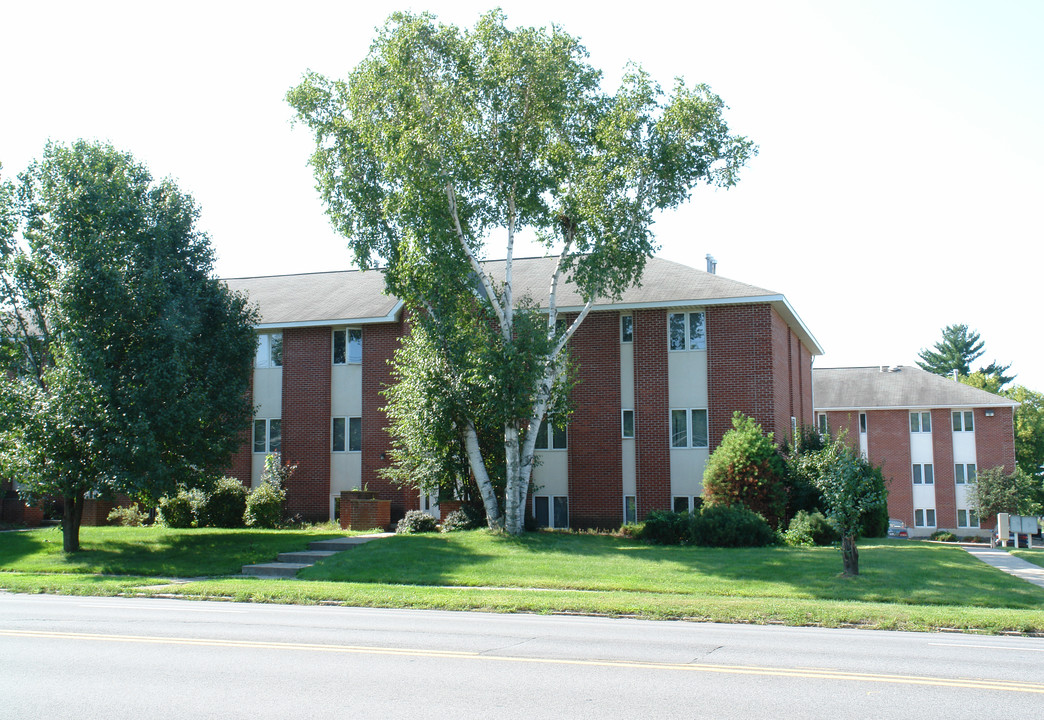 Anthony's Villas in Albany, NY - Building Photo