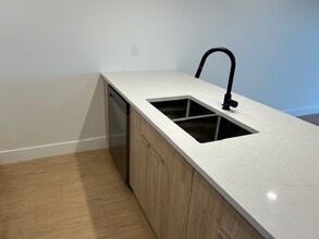 45 Haliburton St in Nanaimo, BC - Building Photo - Building Photo