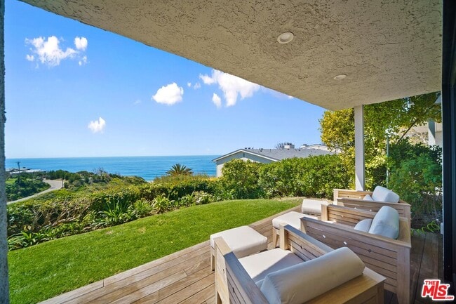 property at 6817 Seawatch Ln