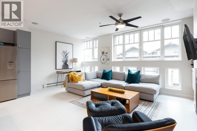 property at 1072 Hamilton St