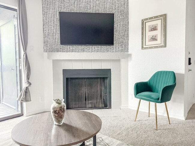 1071 Clayton Ln, Unit SI ID1256859P in Austin, TX - Foto de edificio - Building Photo