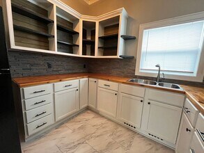 210 Main St in Harrisburg, SD - Building Photo - Building Photo