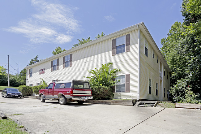 980 W Cleveland St in Fayetteville, AR - Foto de edificio - Building Photo