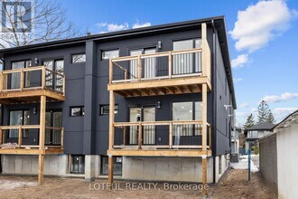 459 Tweedsmuir Ave in Ottawa, ON - Building Photo - Building Photo