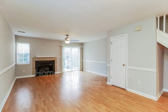 3719 Winborne Ln in Greensboro, NC - Building Photo - Building Photo