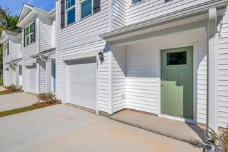 121 S Grassland Rd in Surf City, NC - Building Photo - Building Photo