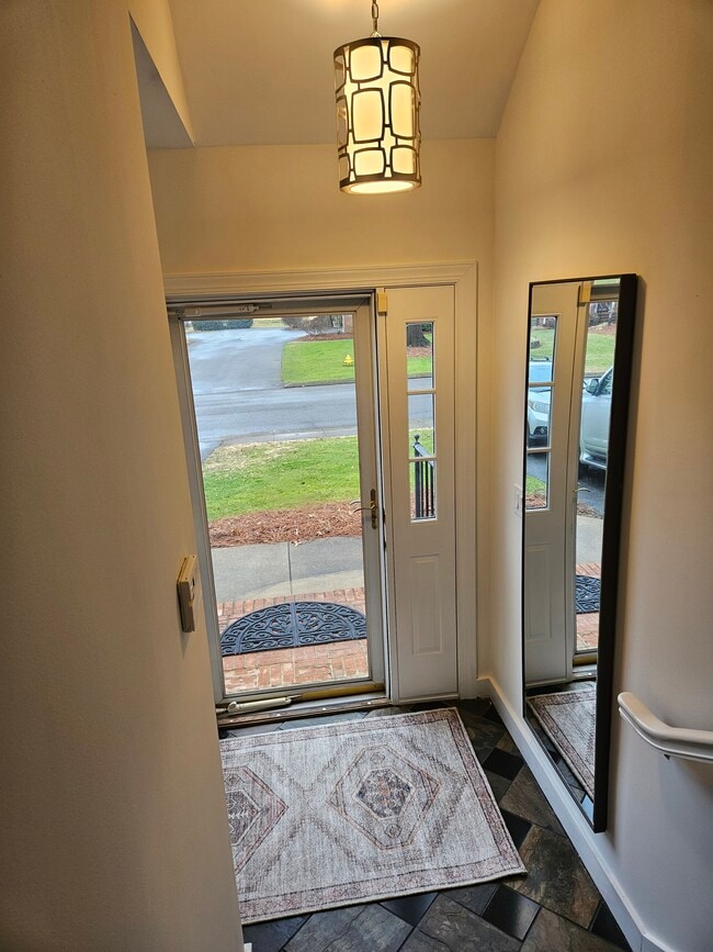 2013 Clearfield Ln, Unit 2013 Clearfield Ln. in Chattanooga, TN - Building Photo - Building Photo