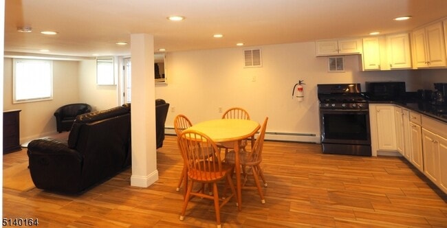 5 Alma Ave in Madison, NJ - Building Photo - Building Photo