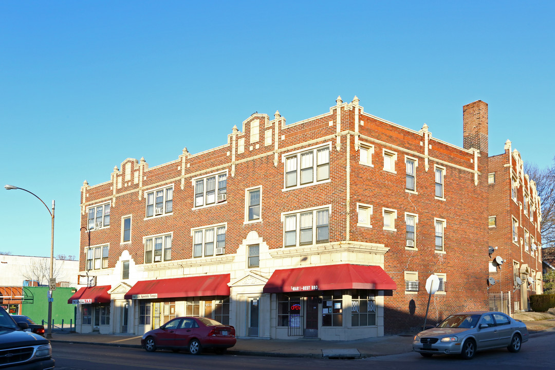 4054 S Grand Blvd in St. Louis, MO - Foto de edificio