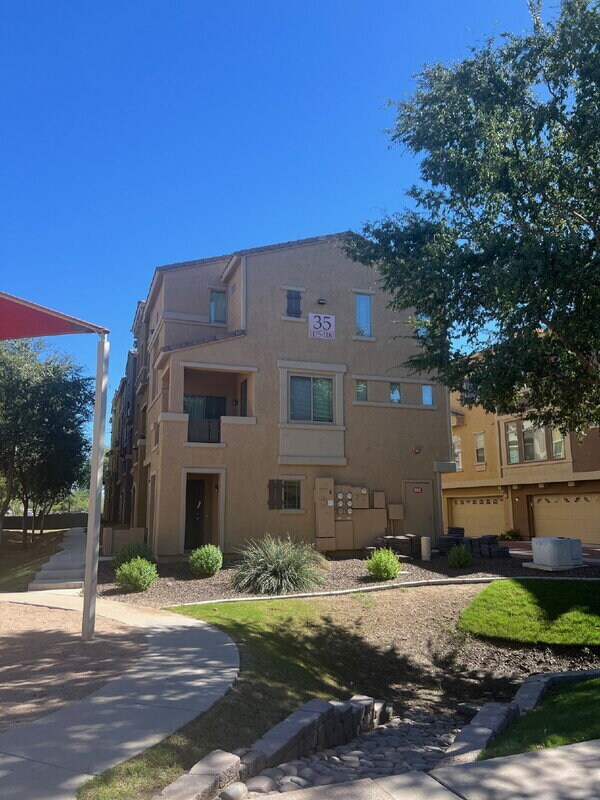 property at 900 S 94th St