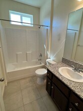 3306 Manchester St in Tulare, CA - Building Photo - Building Photo