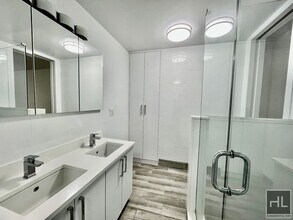 EAST 35 STREET in New York, NY - Building Photo - Building Photo