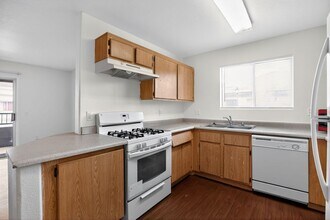 1517 Frank-Aved St N in Las Vegas, NV - Building Photo - Building Photo