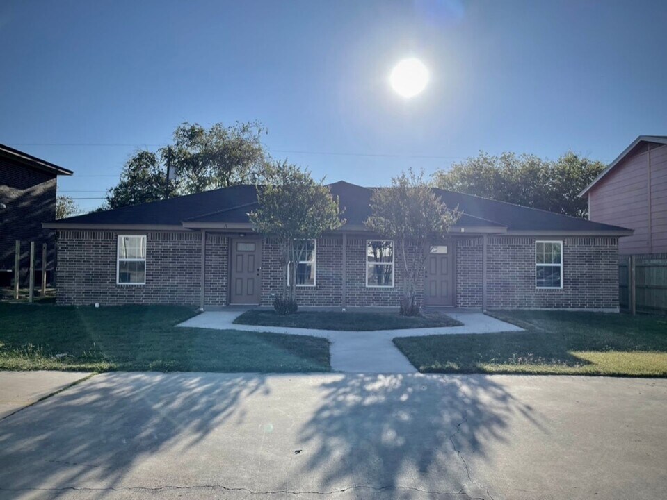 2012 Cedarhill Dr in Killeen, TX - Building Photo