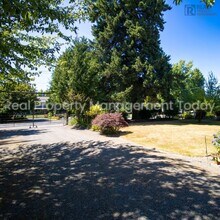 9919 Woodland Ave E in Puyallup, WA - Building Photo - Building Photo