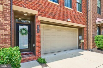 3060 Wild Blue Indigo Ct in Fairfax, VA - Building Photo - Building Photo